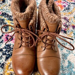 Cozy Brown Lace-Up Ankle Boots